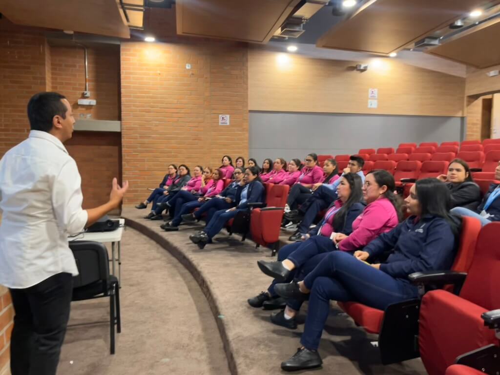 99597103-2D8C-4DEE-8DB1-61C5B25F0150_1_105_c